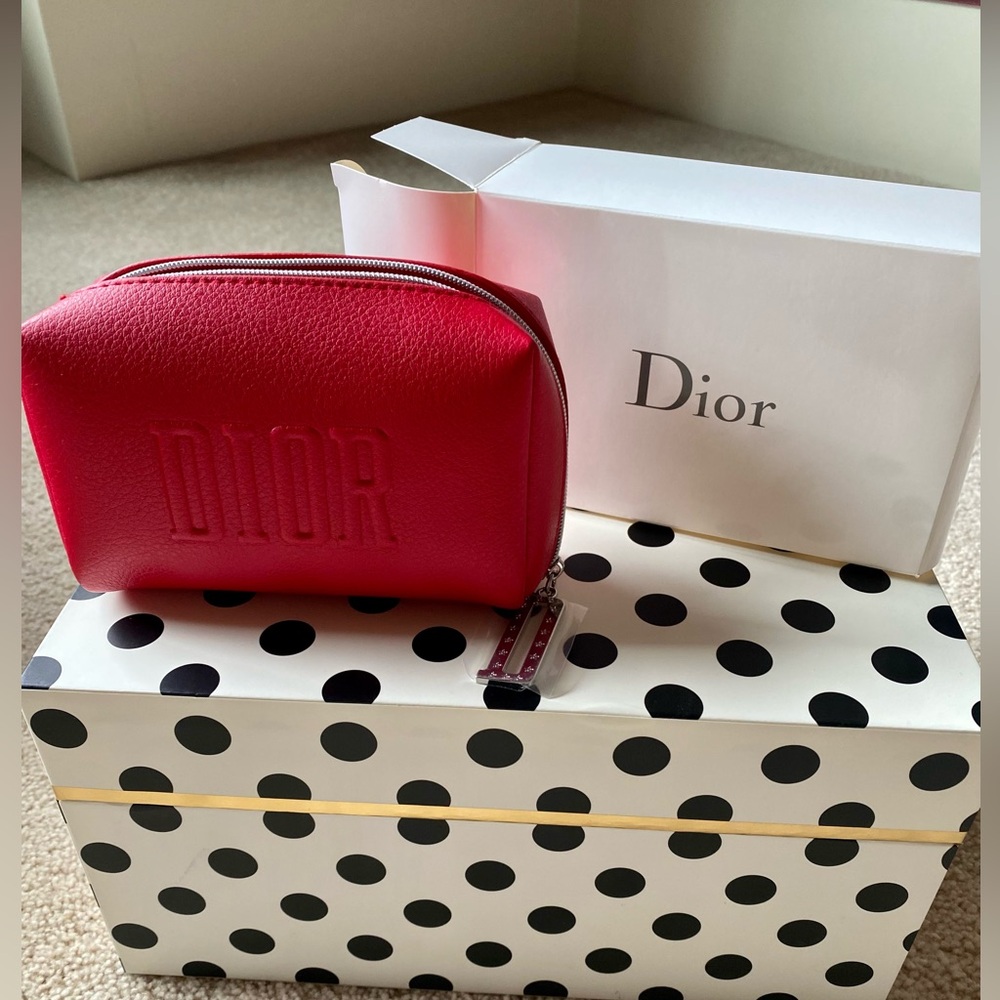 NIB CHRISTIAN DIOR Logo Cosmetic Makeup Pouch Bag 100% Polyurethane Red Silver - Picture 5 of 12